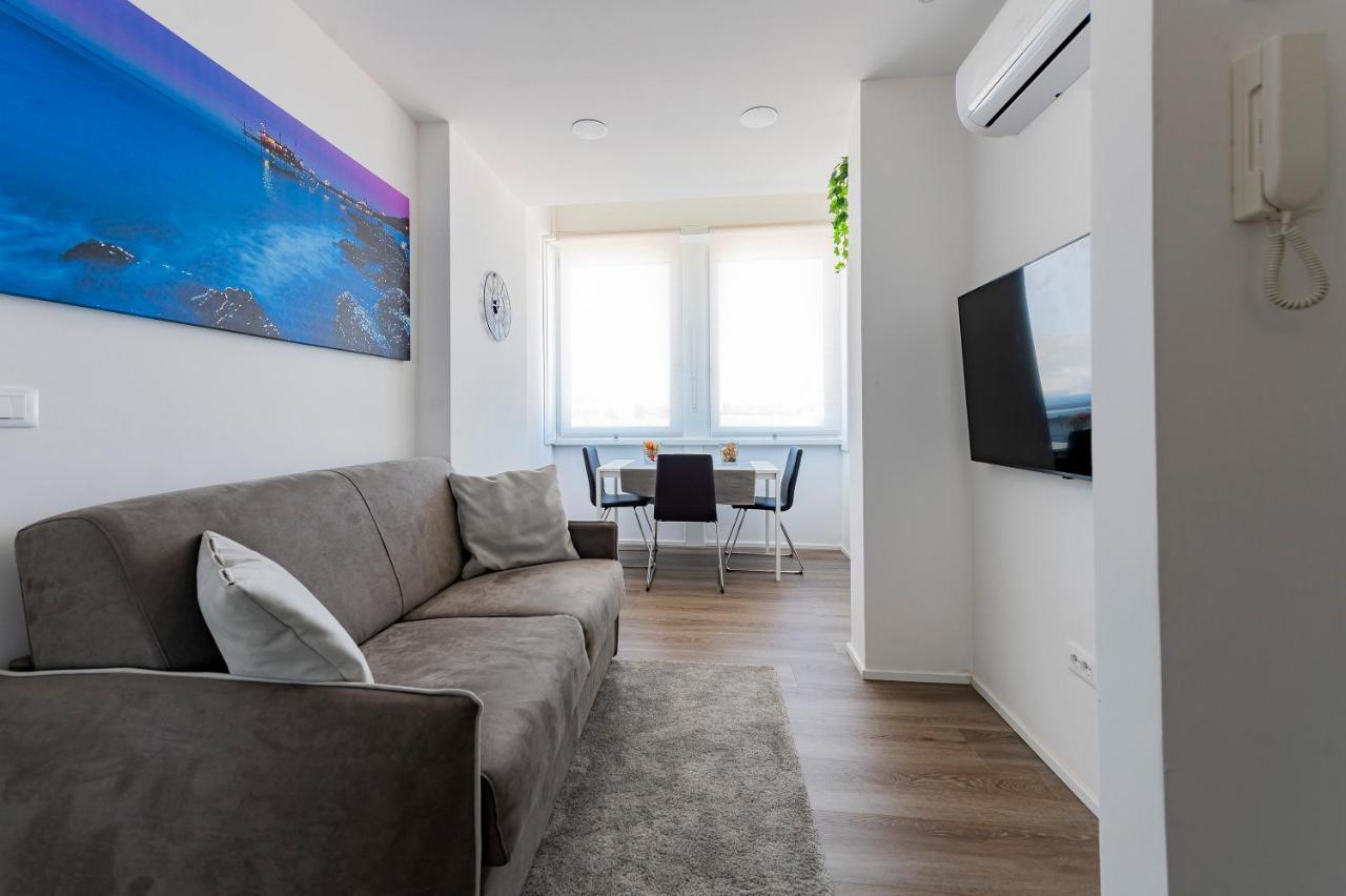 Piazza Salotto & Stazione Comfy Apartment Pescara Exteriör bild