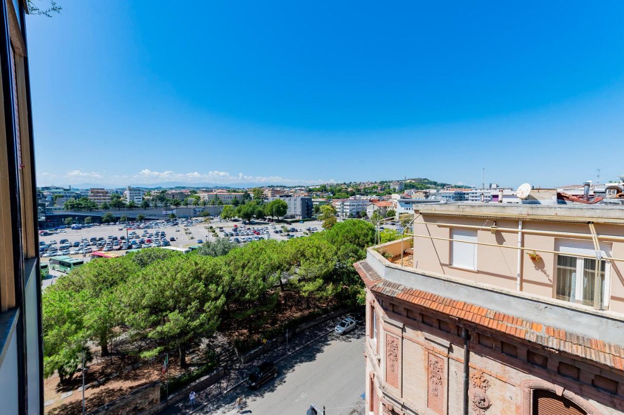 Piazza Salotto & Stazione Comfy Apartment Pescara Exteriör bild